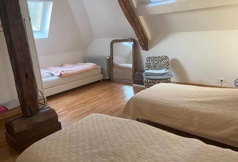 צימר Manoir De Bréançon