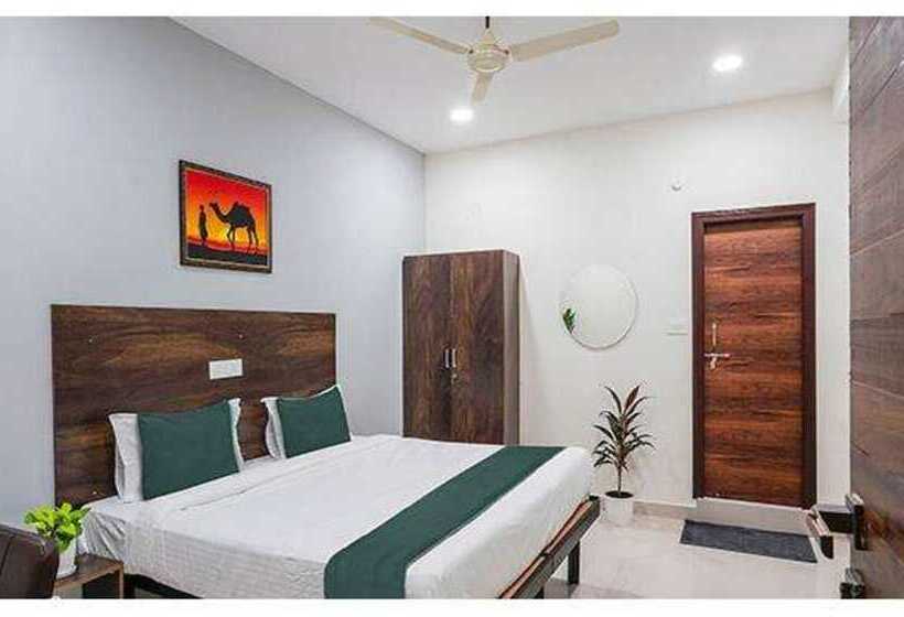 هتل Fabexpress Grand Aarvi Prime Nr Gsm Mall