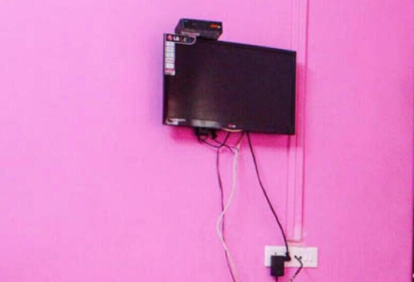 Hostel Nomadics