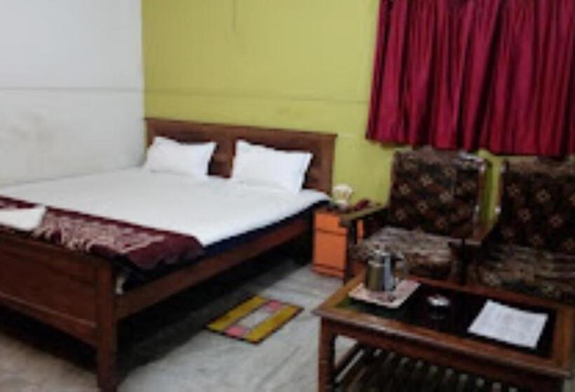 酒店 Amit Lodge, Bihta