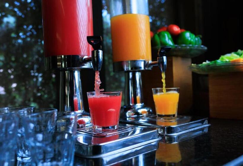 ホテル Hudson Resorts