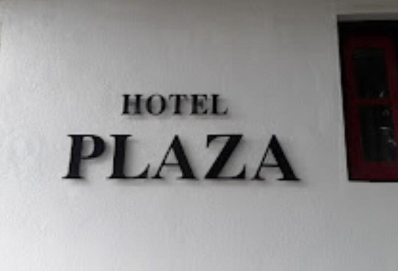 فندق Plaza, Jalgaon