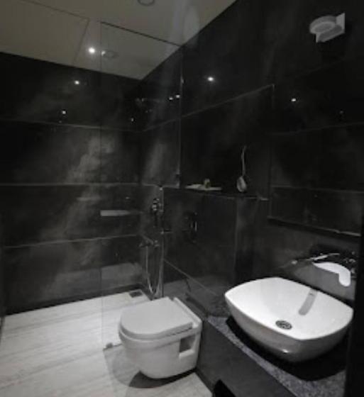 فندق Radiance, Ahmednagar