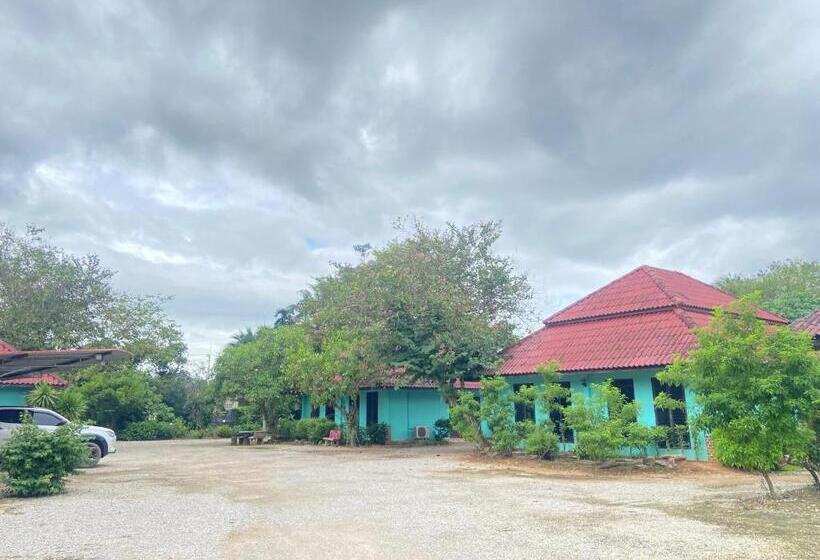 Отель Thungtako Resort