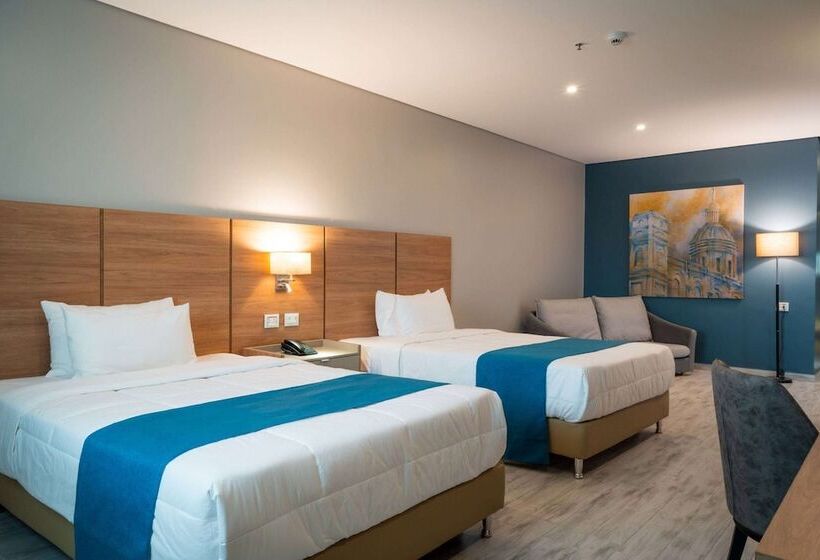 هتل Tryp By Wyndham Asuncion