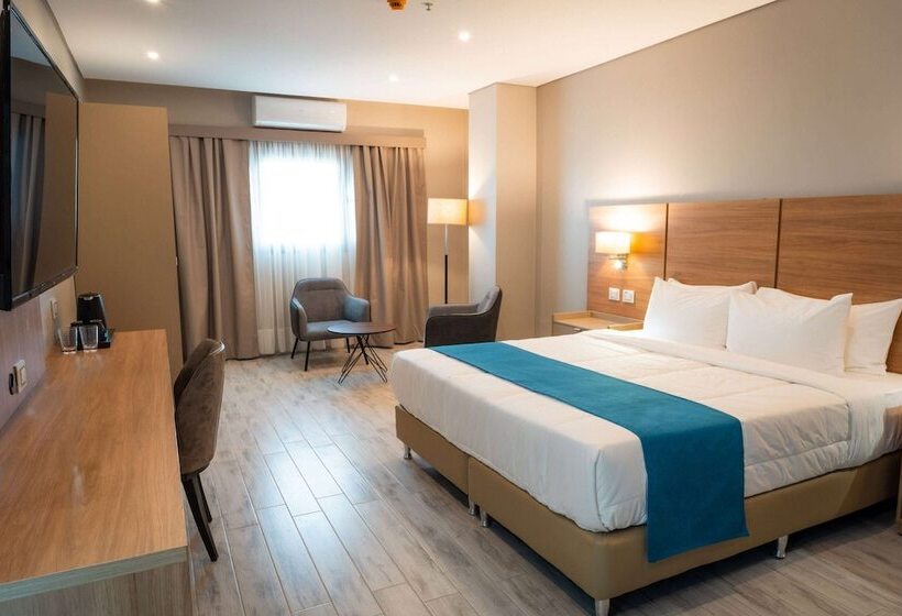 هتل Tryp By Wyndham Asuncion