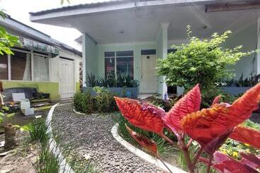 پانسیون Grand Syariah Guest House Humanitas