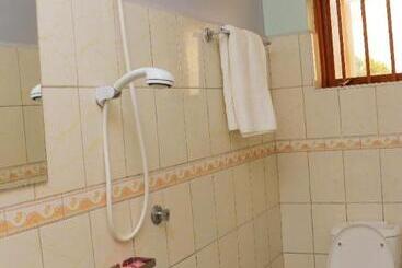 Primerose Hotel Mubende