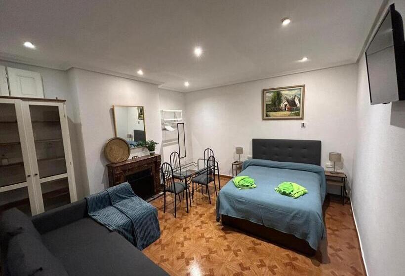 تختخواب و صبحانه Habitaciones Figueroa