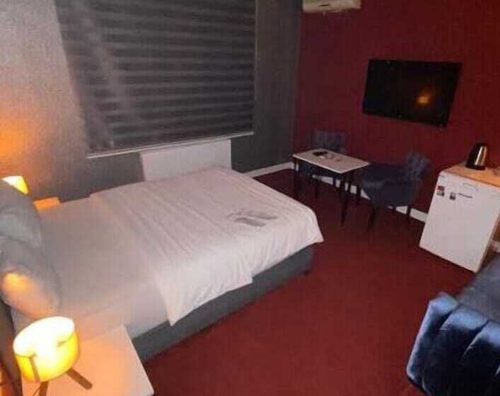 Enjoy House Bouti̇qe Otel
