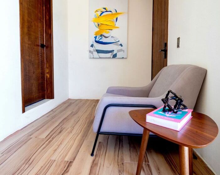 فندق Kuko Suites