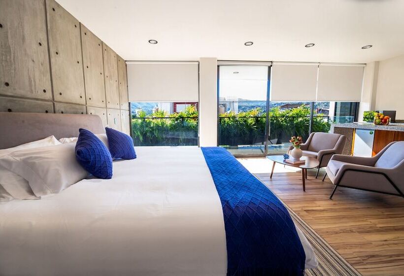 فندق Kuko Suites