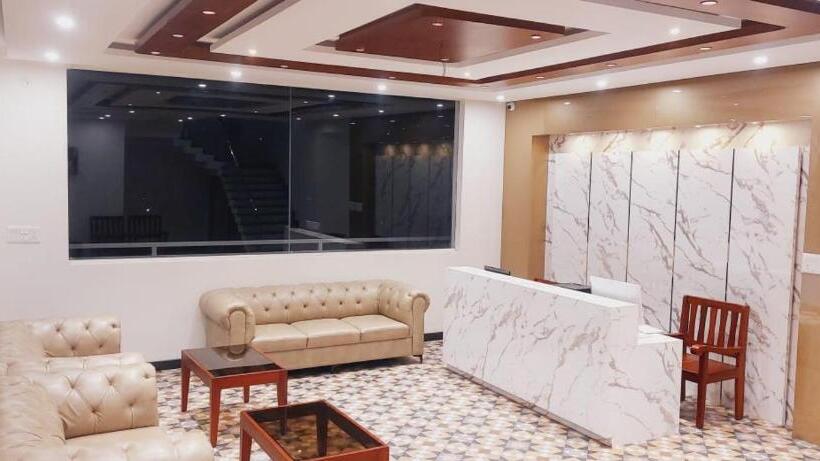 هتل Travelmore Rc Comforts