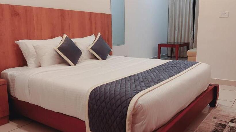 هتل Travelmore Rc Comforts