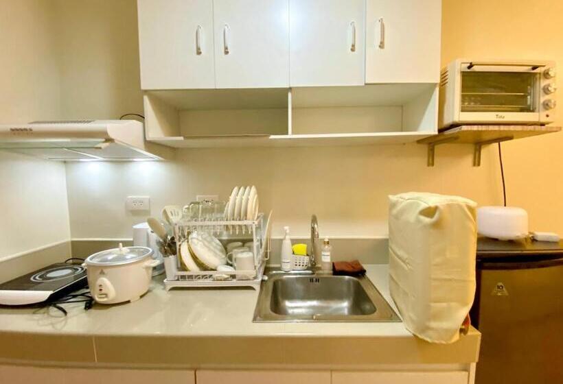 פנסיון Agape Rentals In Trees Residences