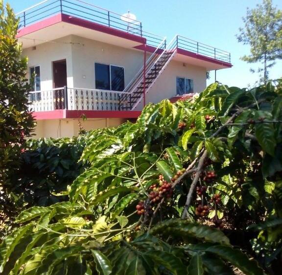 Пансион Nithin Homestay, 3 Bedrooms And 1 Living Room