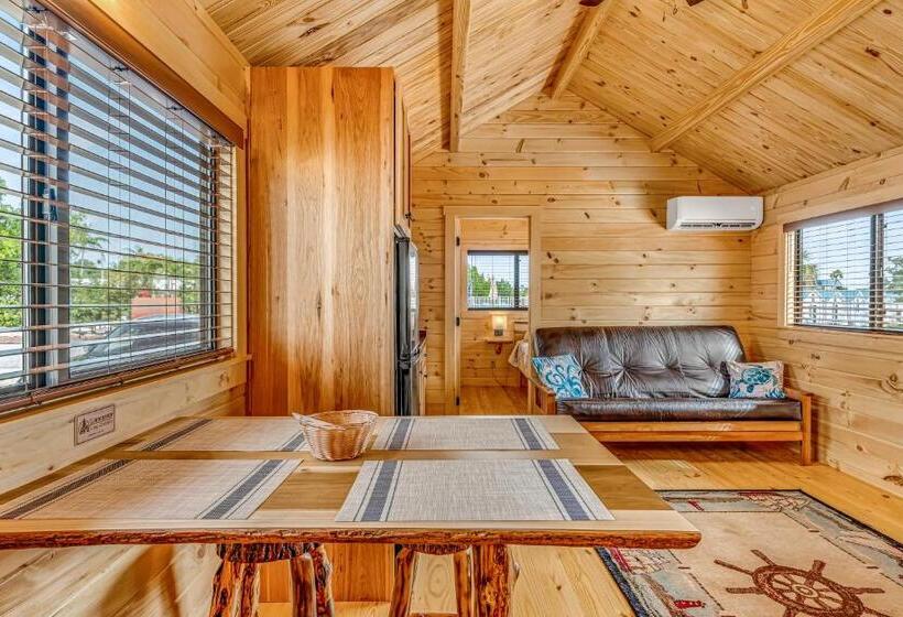 استراحتگاه Cabins At Bonefish Bay