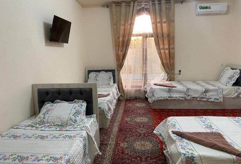 Sardorbek Hostel