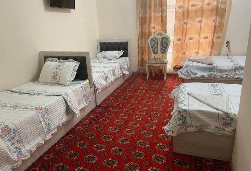 Sardorbek Hostel