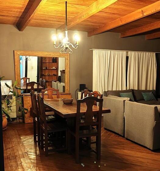 تختخواب و صبحانه Habitación En Casa Con Amplio Jardin