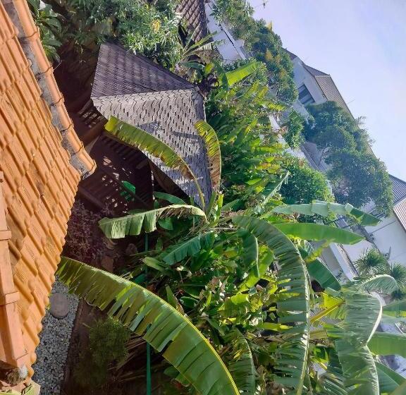 مبيت وإفطار Villa Layang Bulan