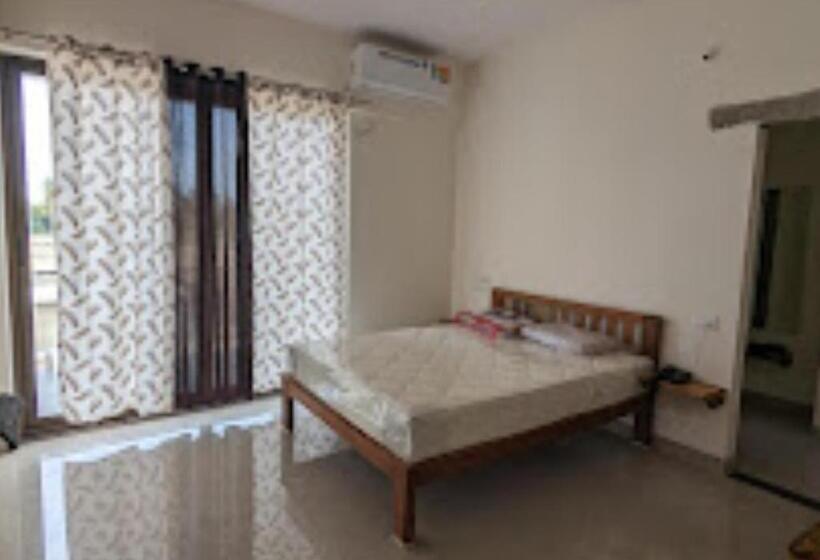 Hampi Delmont Resort