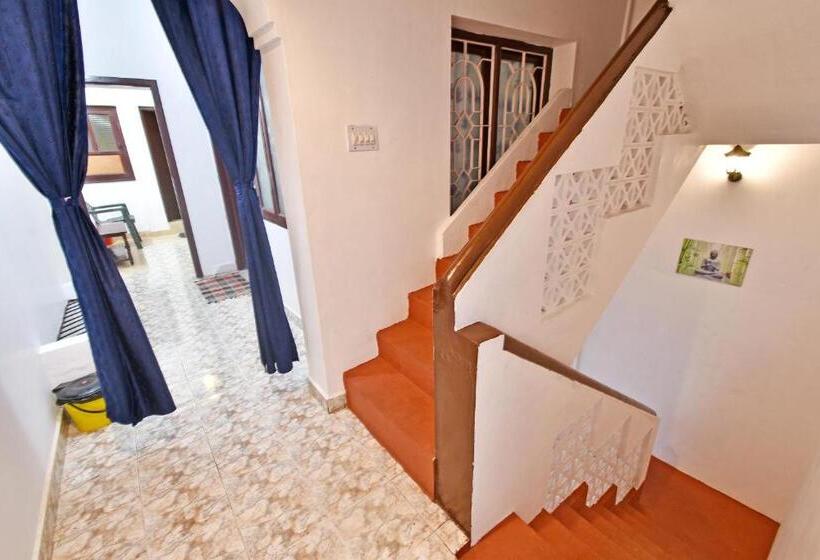 هتل Coral Home Stay