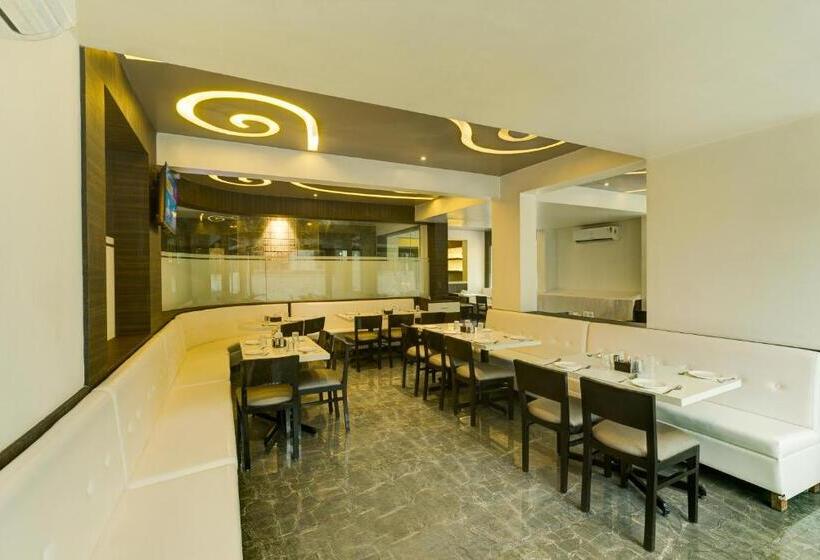 호텔 Crown Inn
