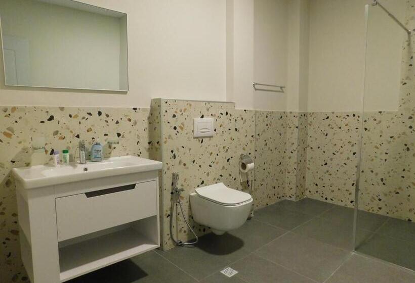 Mik Hotel Korce