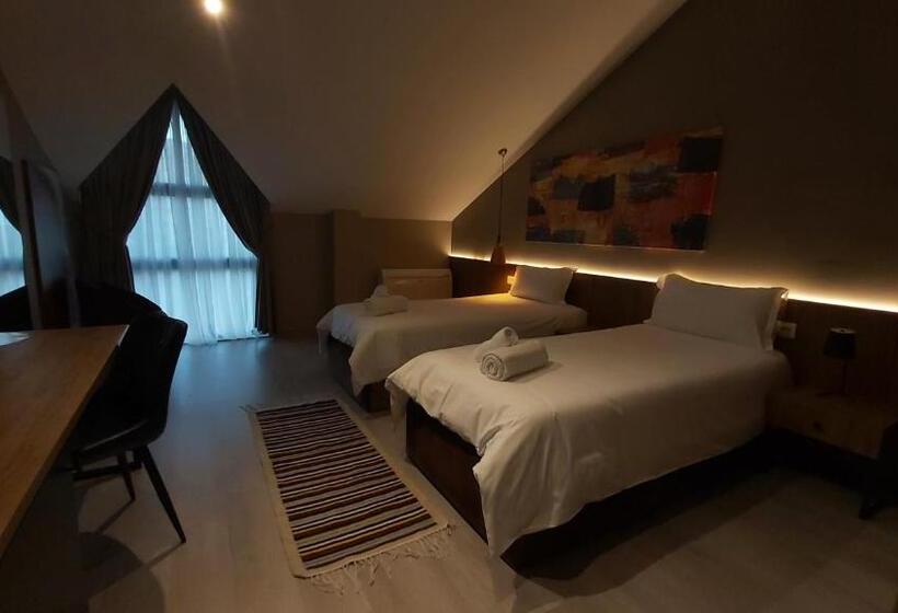 Mik Hotel Korce