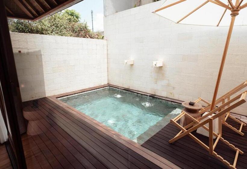 هتل Poco Poco Villas By Aayan