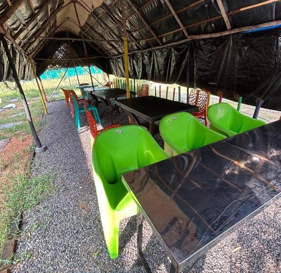 Отель Santhrupthifarmstay