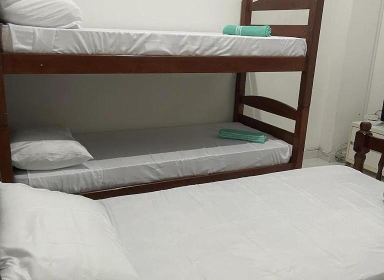 پانسیون 01a Doutor Hostel 800 Mts Da Praia
