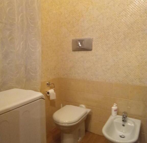 פנסיון Orchidea Camera Privata Nell Appartamento Condiviso