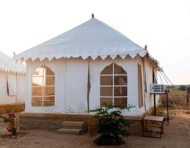 منتجع Rising Star Desert Camp