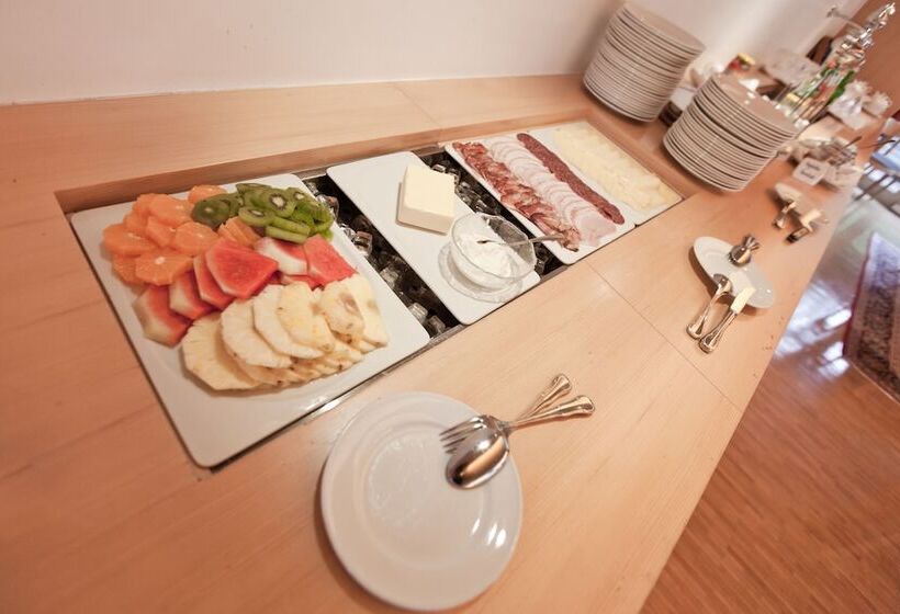 Bio Hotel Saladina