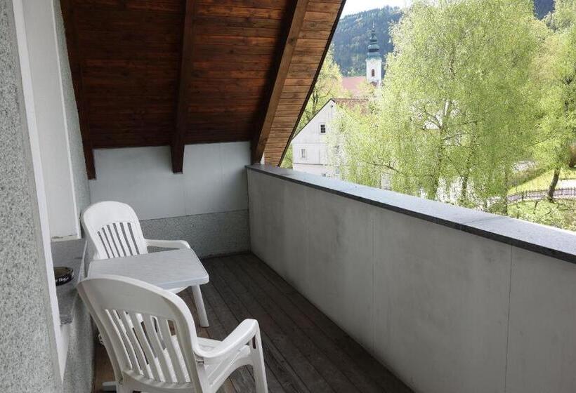 Goldenes Schiff Hotel Mietparkplätze