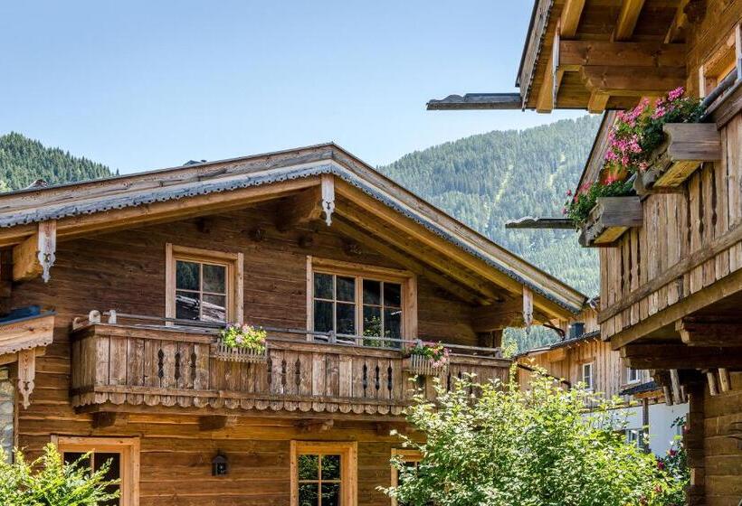 هتل Almdorf Almlust