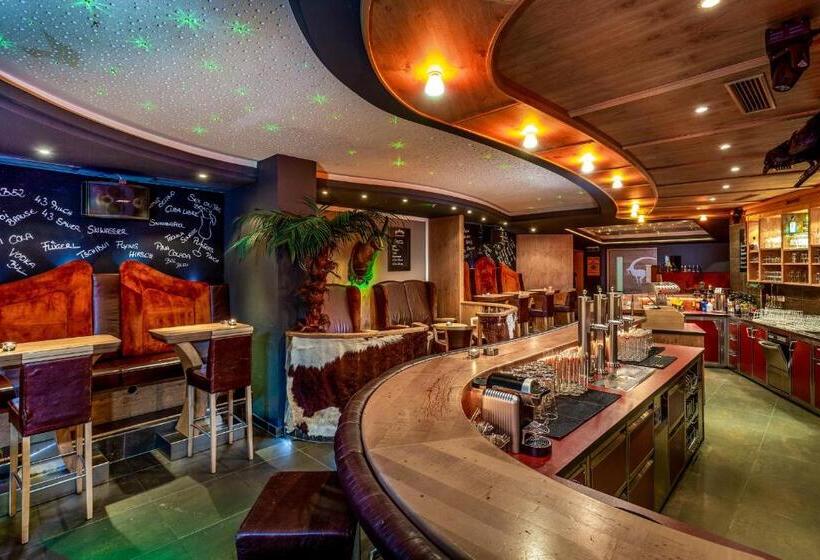 فندق Almhof Alpin Apartments & Spa