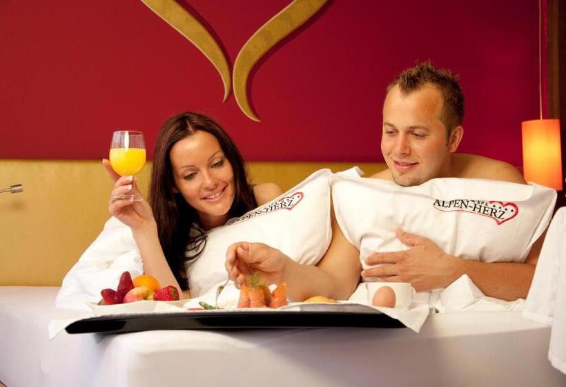 Отель Alpen Herz Romantik & Spa   Adults Only