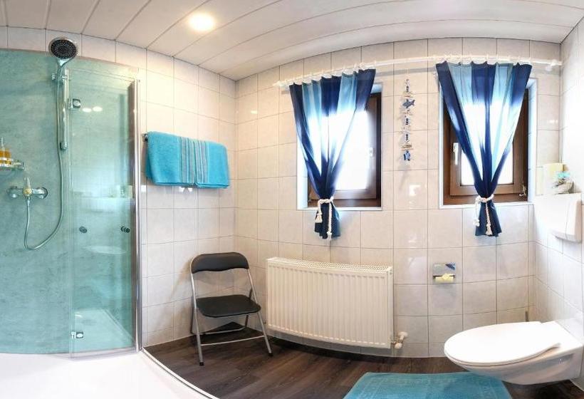 هتل Appartements Kuprian