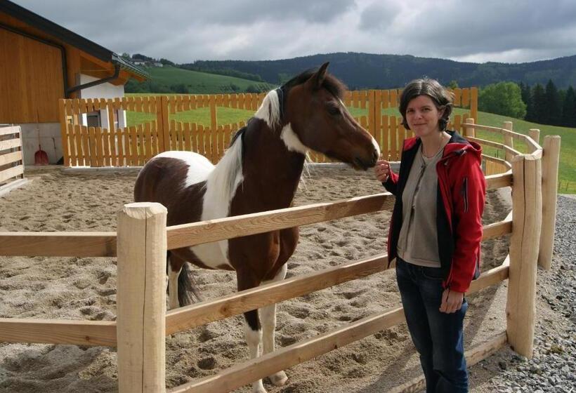 ホテル Bioferienhof Brückler