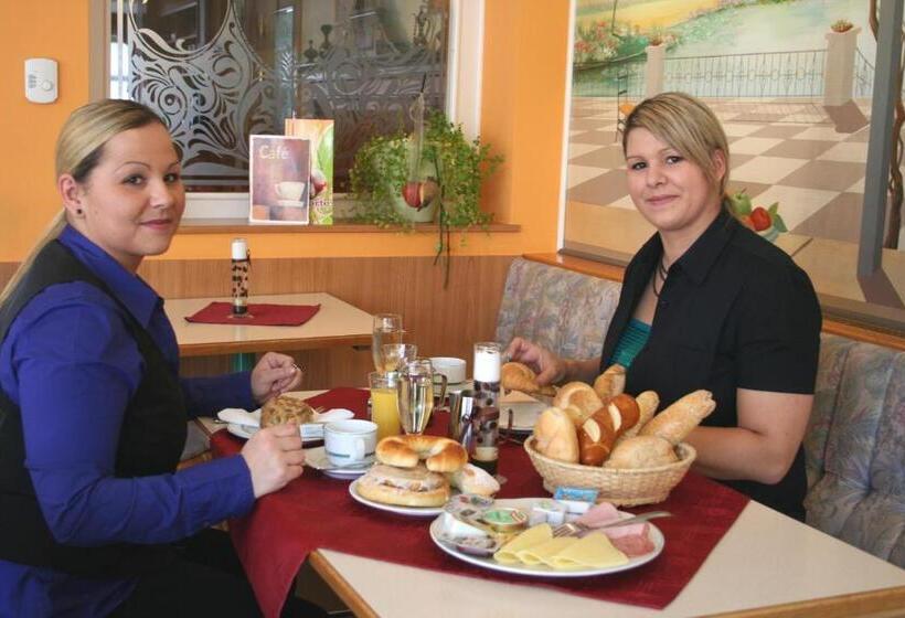Отель Cafe Lorenz
