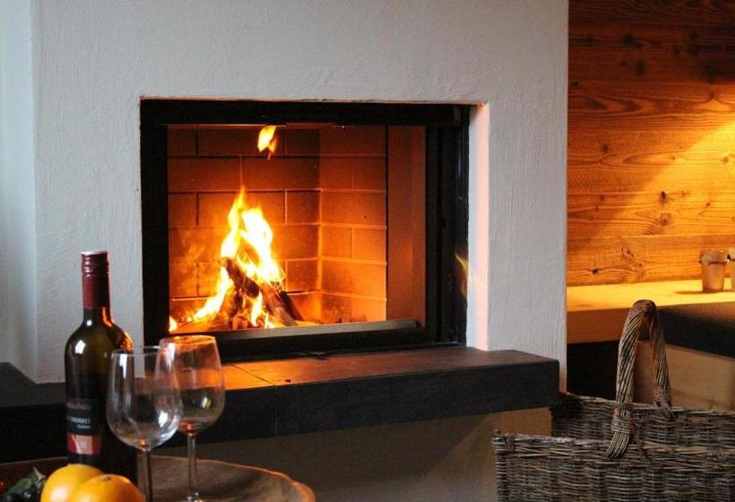 هتل Chalet Tannenhof