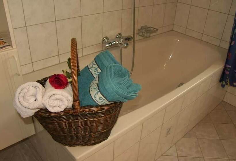 ホテル Espi Stables Ferienhof Esterhammer