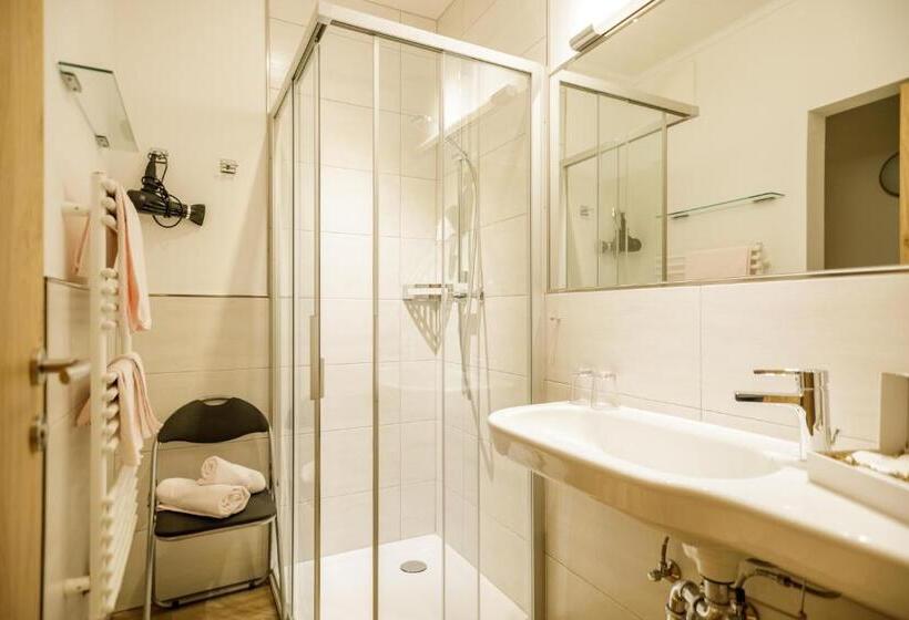 فندق Feriendorf Ponyhof