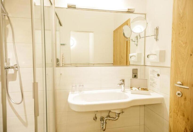 فندق Feriendorf Ponyhof