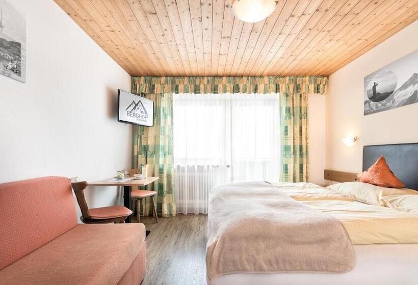 ホテル Gasthof Pension Berghof