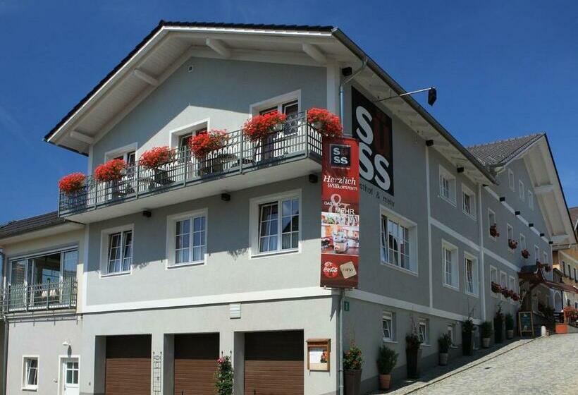 ホテル Gasthof Süss