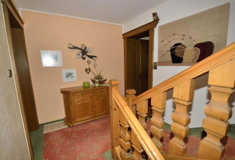 هتل Gästehaus Sissy